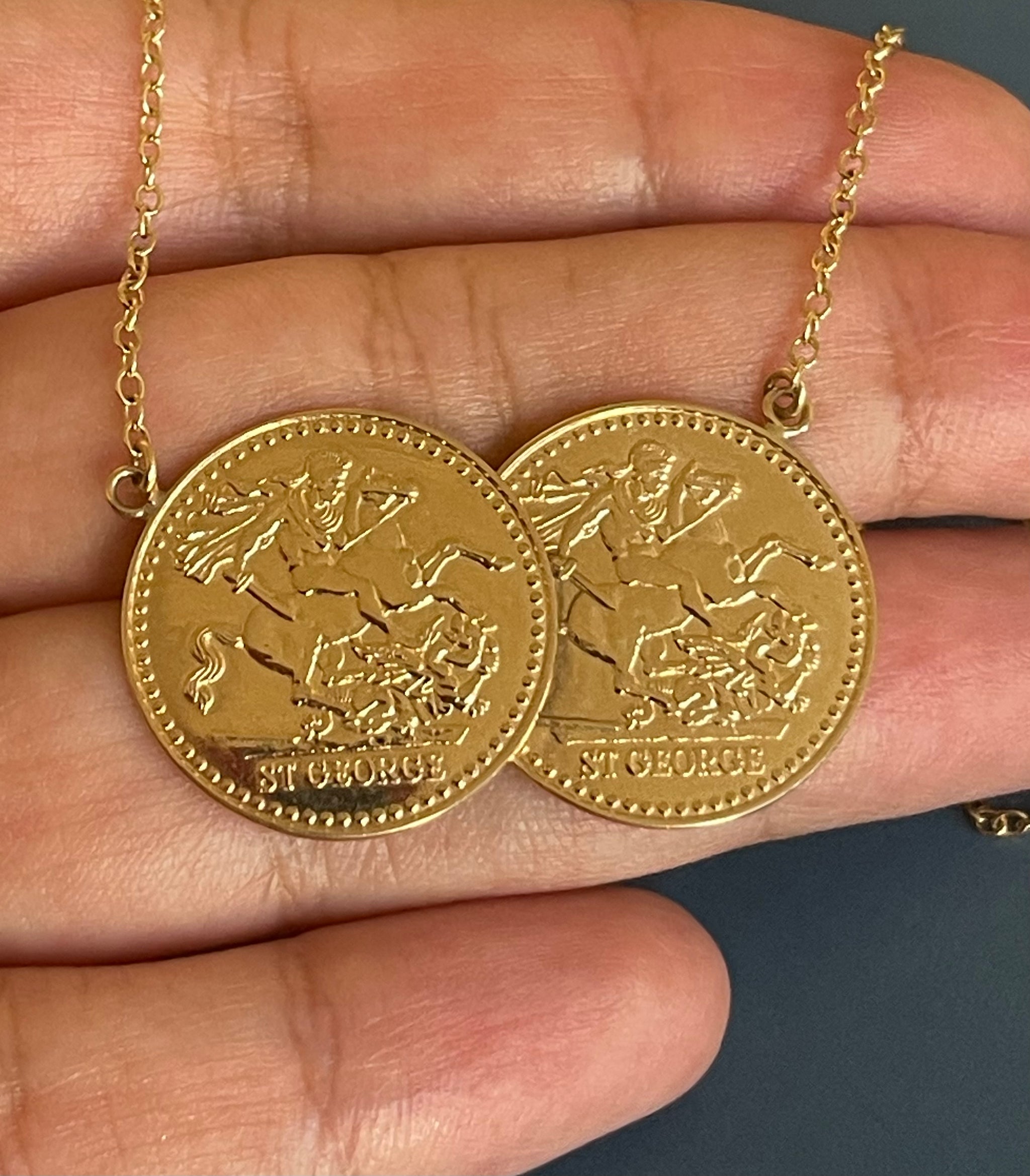 Double half sovereign fashion necklace