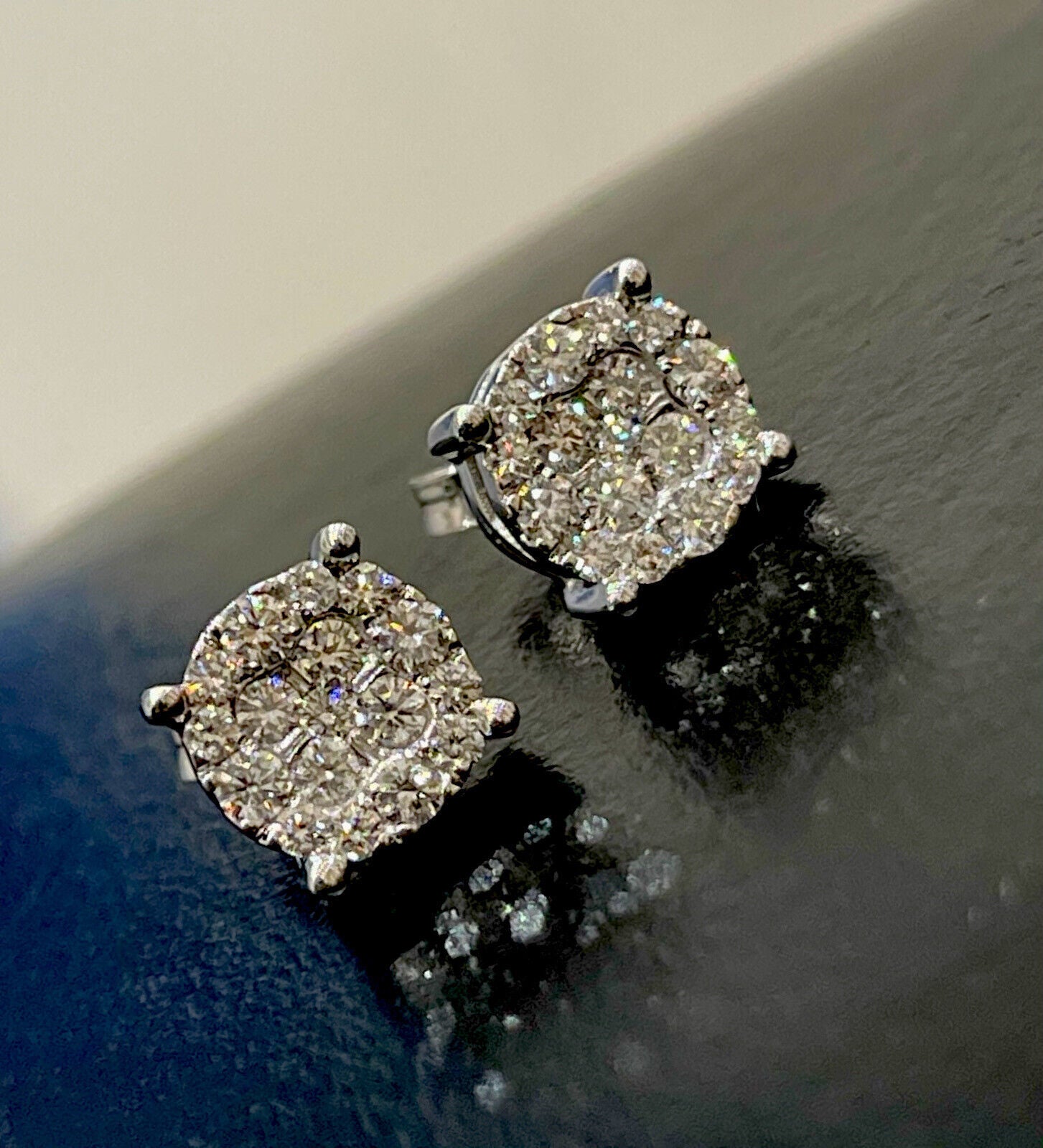 14K White Gold 925 Sterling Silver D Color 0.5 1 CT Vvs Mens Diamond Stud  Earrings for Men Women Earring Jewelry - China Earring and Lab Diamond Drop Stud  Earrings price | Made-in-China.com